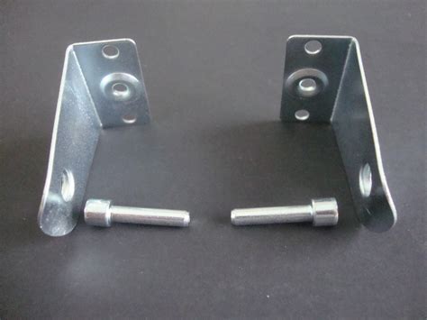 2 blind metal hold down bracket integrated pin|2 inch metal blind holder.